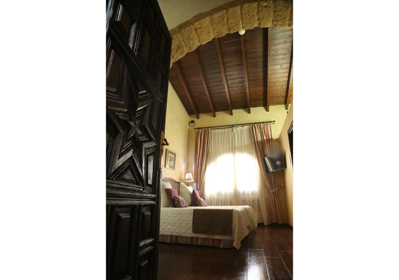 La Casona De Calderon Gastronomic & Boutique Hotel Osuna Exterior photo